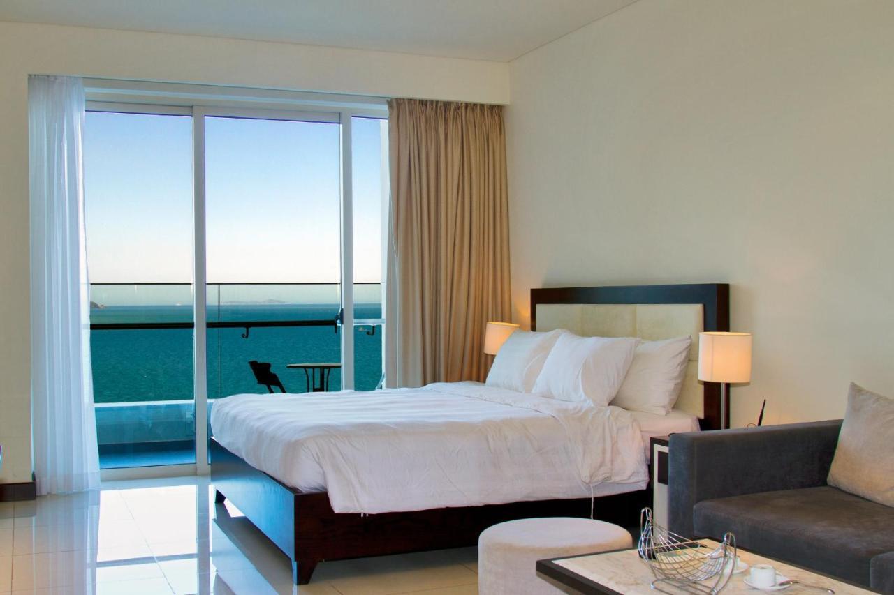 Neo Century Sea View Nha Trang Aparthotel Екстериор снимка